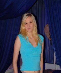 <p class='ppt-number'> 09005 66 55 50 244</p><p class='ppt-pricing-de'>1,99 Euro/Min. im dt. Festnetz - Mobilnetz ggf. abweichend</p>
